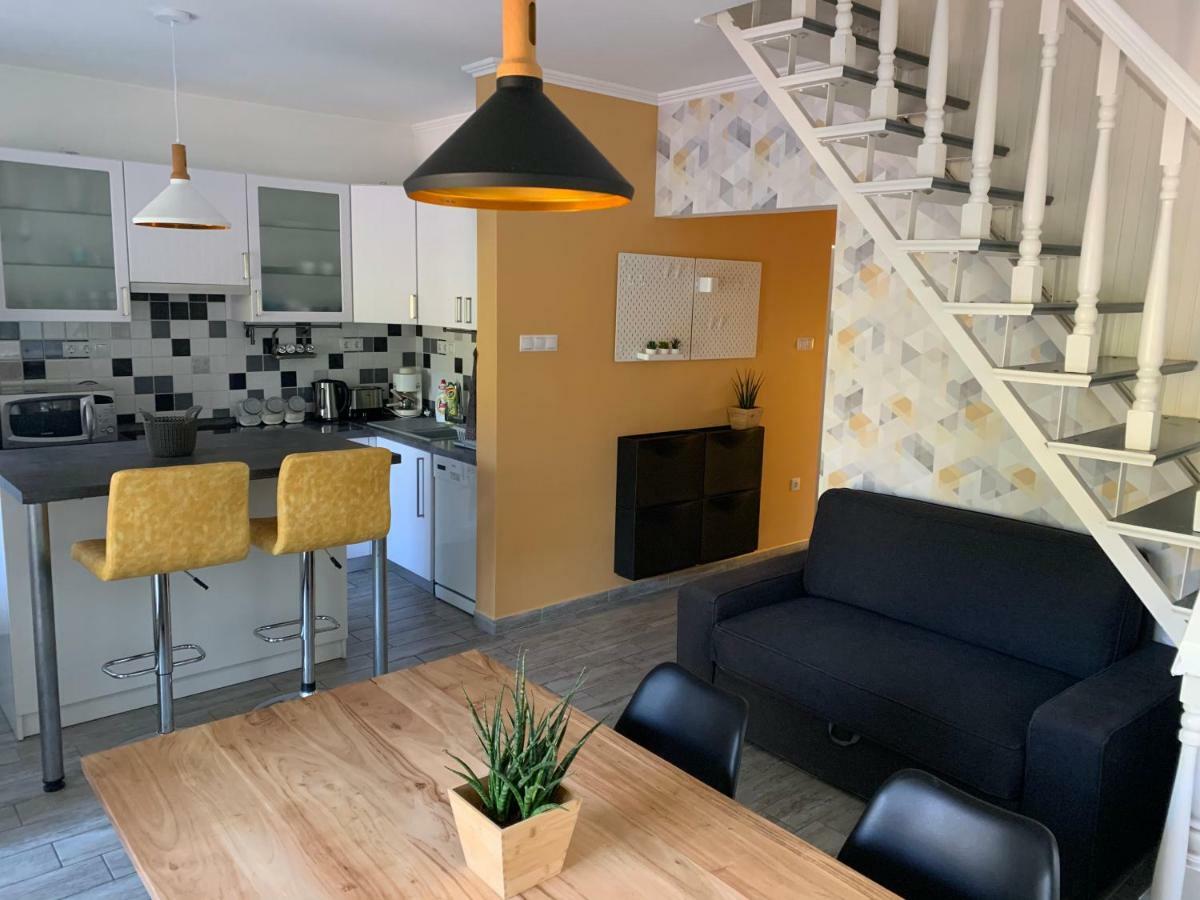 Csuka48 Apartman Сарвас Екстериор снимка