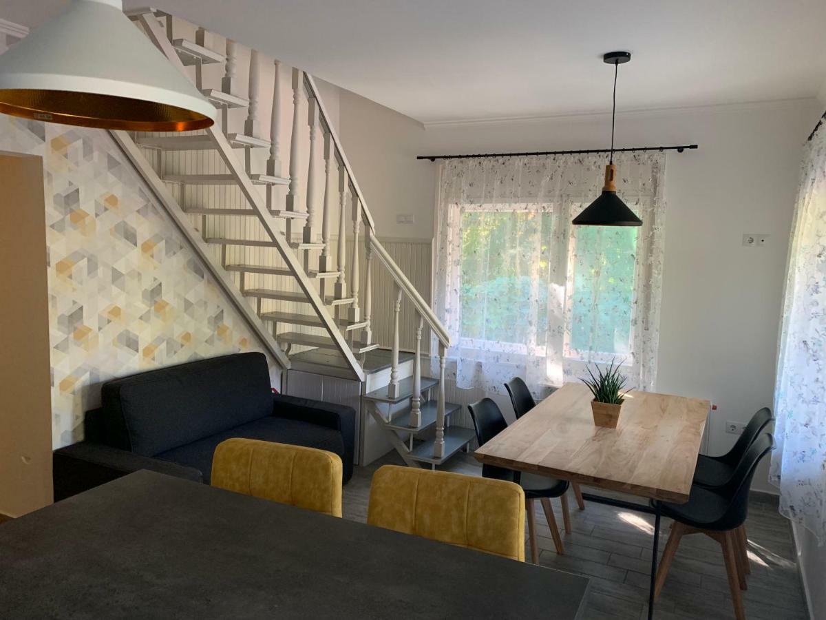 Csuka48 Apartman Сарвас Екстериор снимка